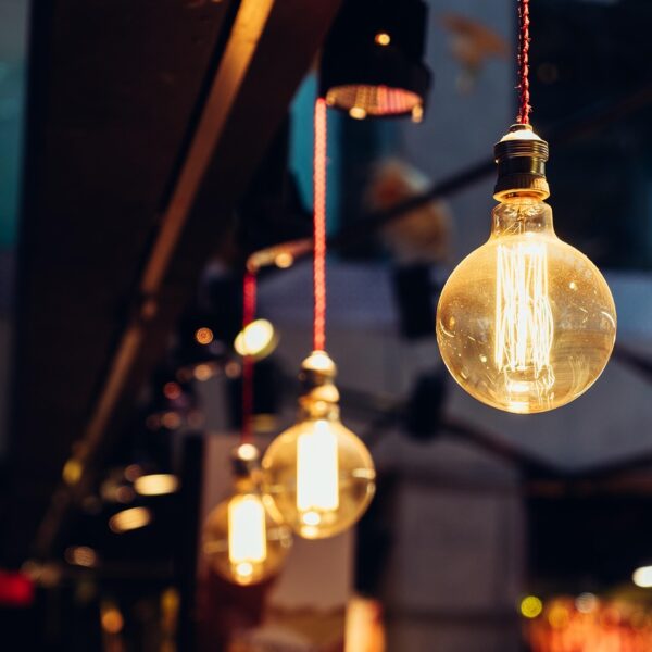 Como economizar na conta de luz no dia a dia